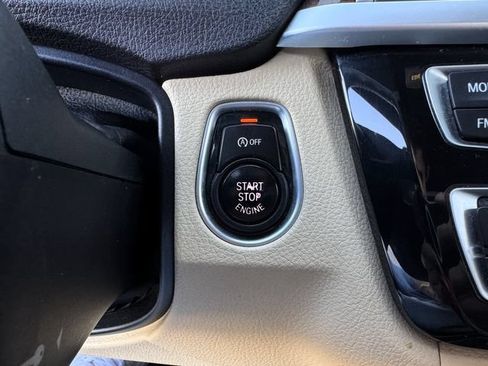 Used 2017 BMW 330i Sedan RWD image 23