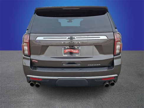 Used 2021 Chevrolet Tahoe Premier w/ Premium Package image 6