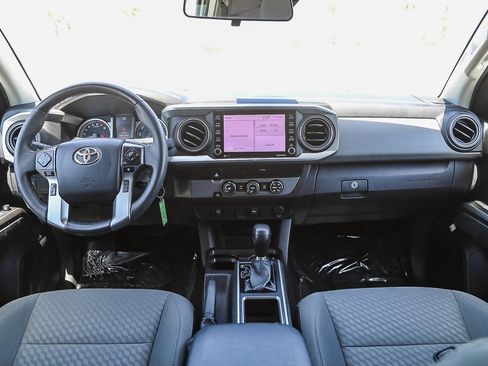 Used 2021 Toyota Tacoma SR5 RWD image 12