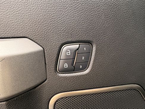 Used 2018 Ford F150 Raptor w/ Equipment Group 802A Luxury image 14