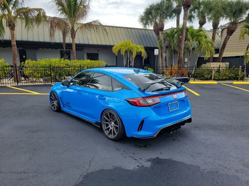 Used 2023 Honda Civic Type R image 8