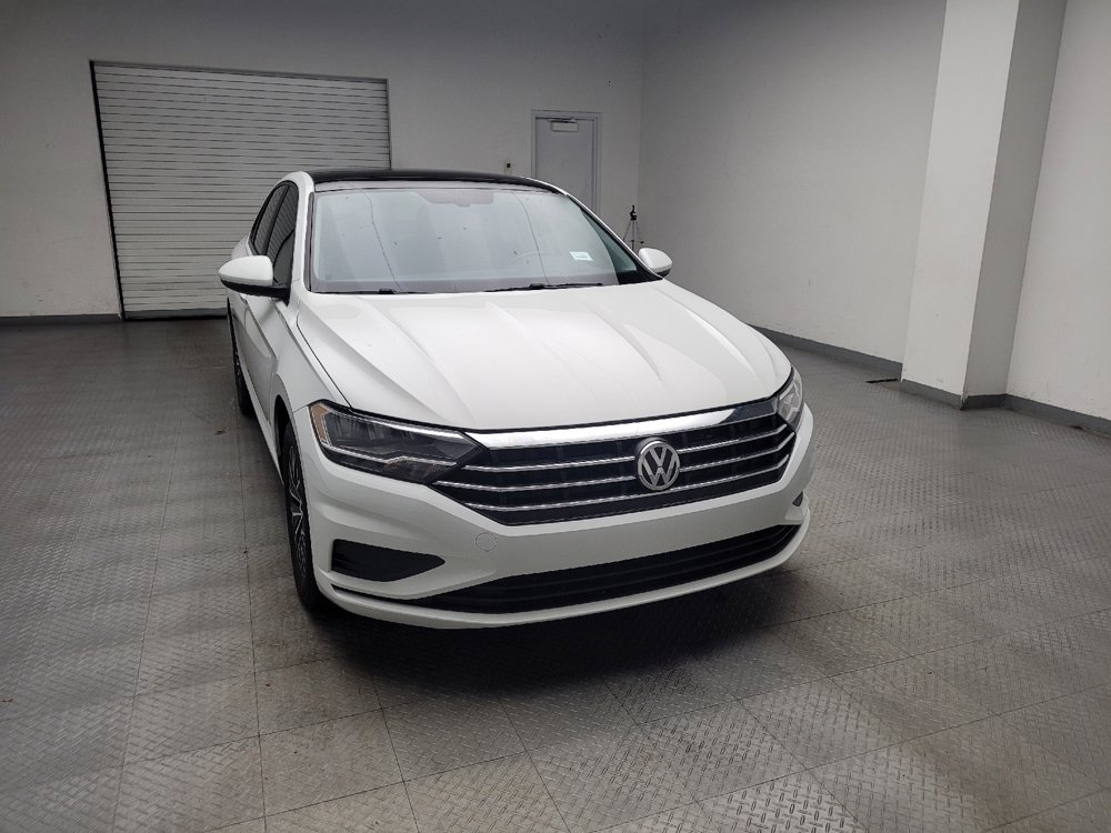 Used 2019 Volkswagen Jetta SE w/ Cold Weather Package FWD image 14