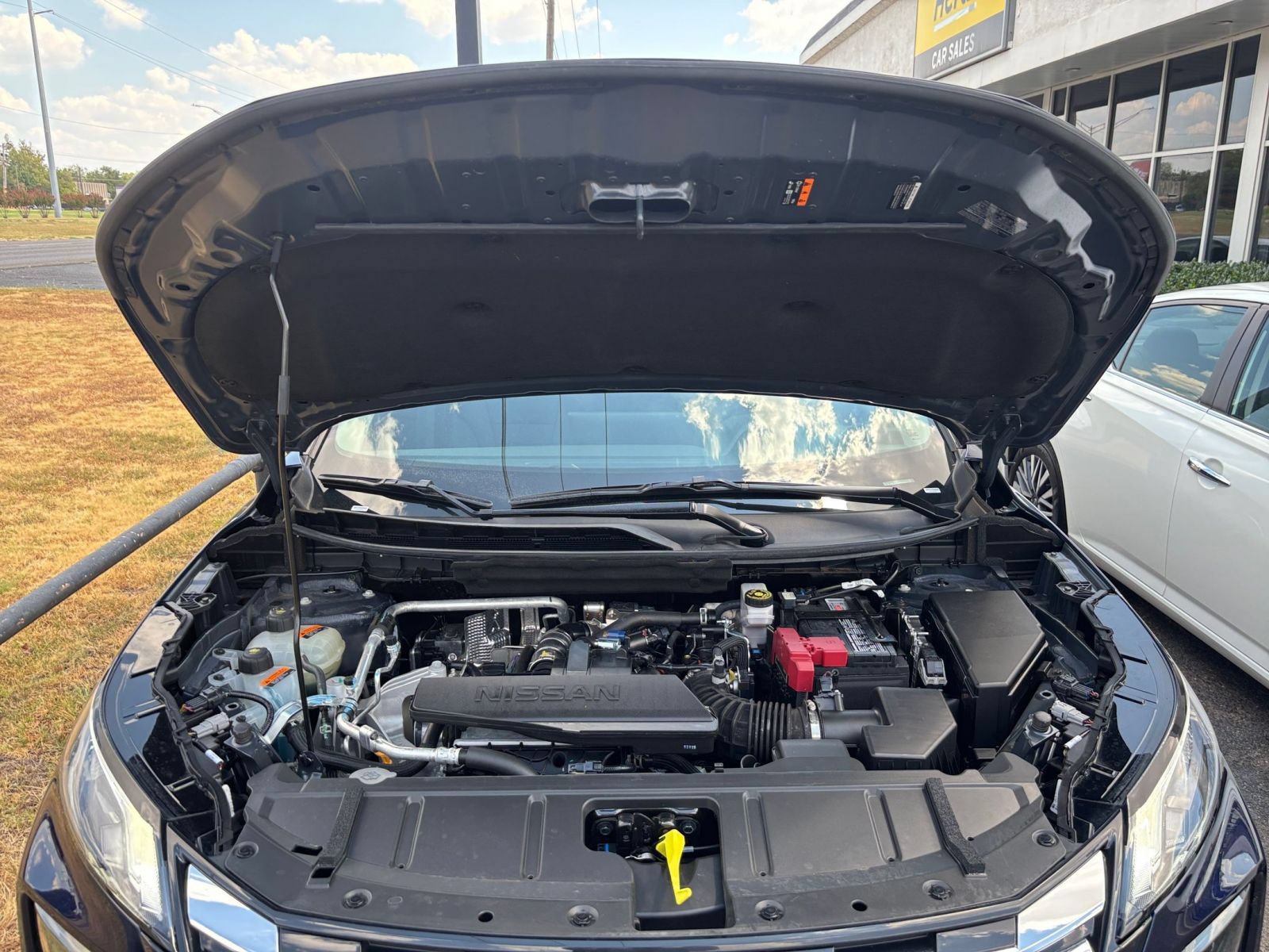 Used 2026 Nissan Rogue SL FWD image 34
