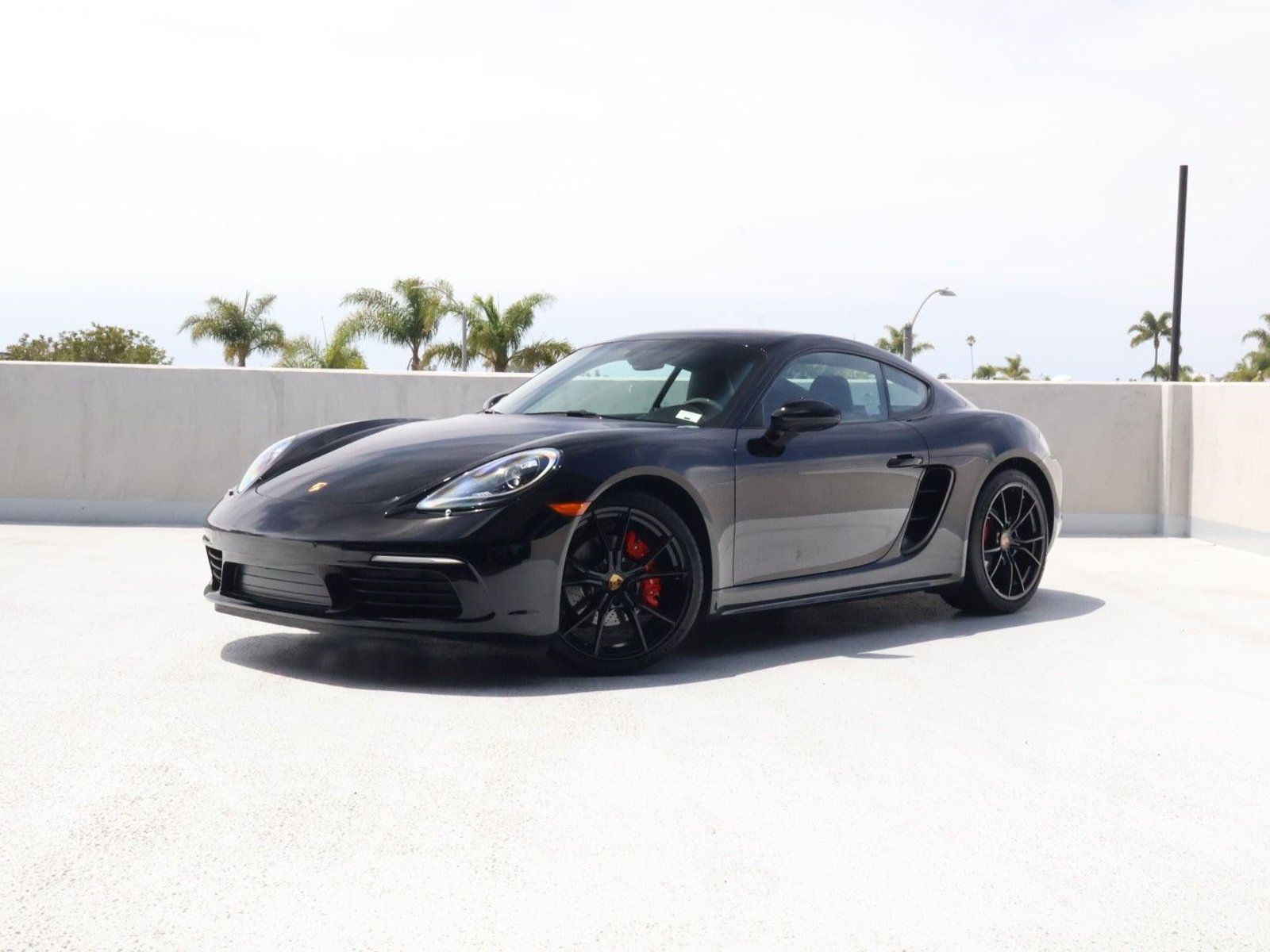 Certified 2025 Porsche 718 Cayman S RWD image 1