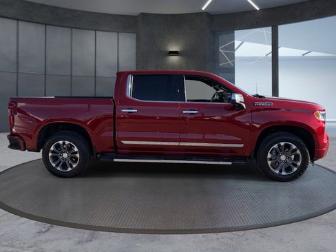 Certified 2024 Chevrolet Silverado 1500 High Country w/ Technology Package AWD/4WD image 7