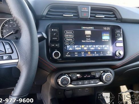 New 2025 Nissan Versa SR image 17