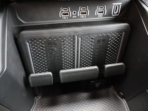 New 2026 RAM 1500 Laramie AWD/4WD image 30