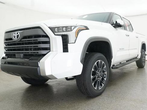 New 2026 Toyota Tundra Limited AWD/4WD image 22