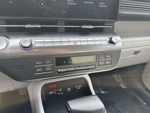 Used 2024 Hyundai Kona SEL image 22