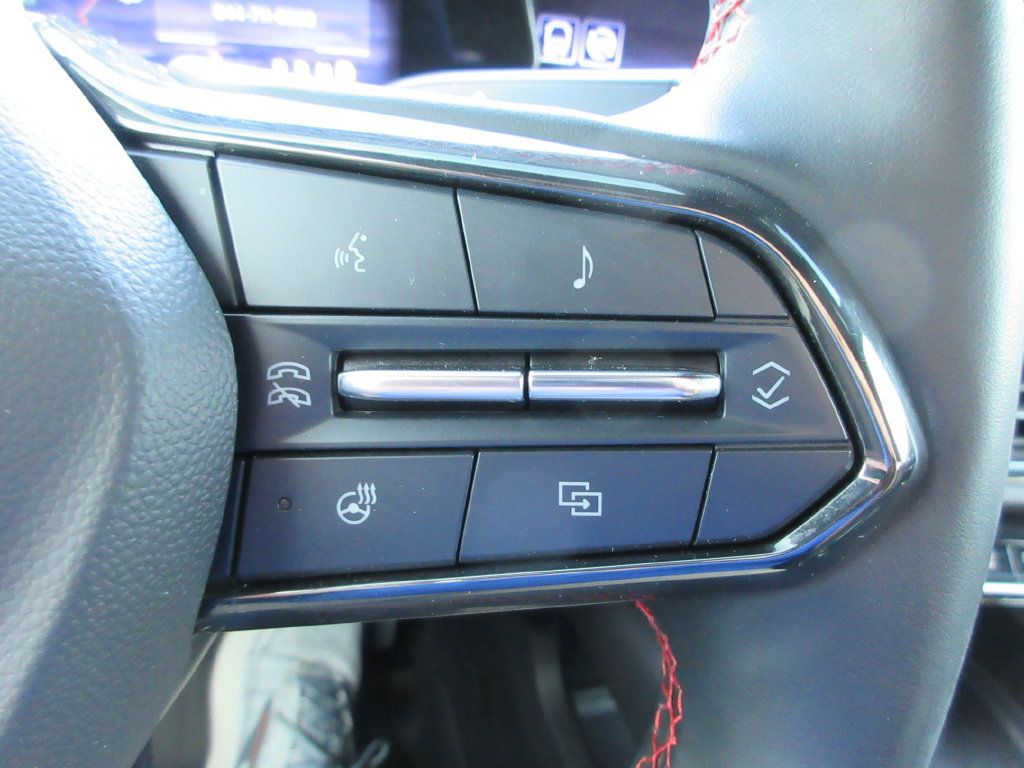Certified 2024 Chevrolet Equinox EV RS FWD image 27