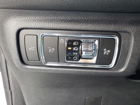 New 2026 Lincoln Corsair Premiere image 14