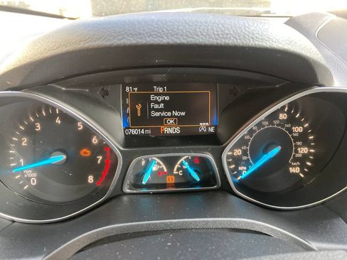 Used 2018 Ford Escape SE w/ SE Sync 3 Package AWD/4WD image 19