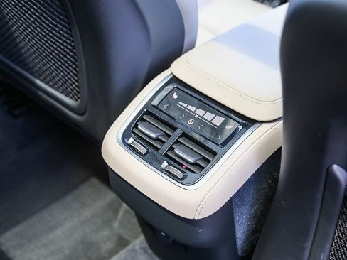Certified 2026 Volvo XC90 B6 Plus w/ Protection Package Premier AWD/4WD image 19