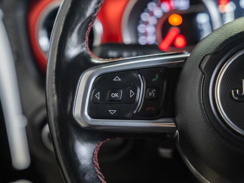 Used 2019 Jeep Wrangler Unlimited Rubicon AWD/4WD image 29