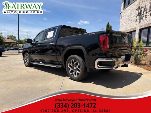 Used 2024 GMC Sierra 1500 SLT w/ SLT Premium Plus Package AWD/4WD image 12