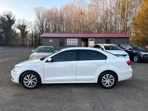 Used 2014 Volkswagen Jetta SE image 1