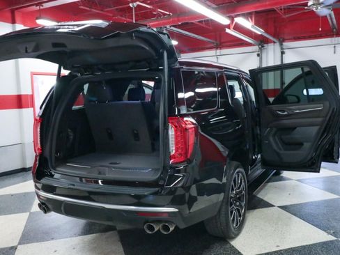 Used 2024 GMC Yukon Denali w/ Denali Reserve Package AWD/4WD image 30