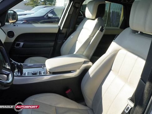 Used 2020 Land Rover Range Rover Sport HSE image 19