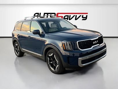 Used 2023 Kia Telluride EX w/ EX Captain's Chair Package