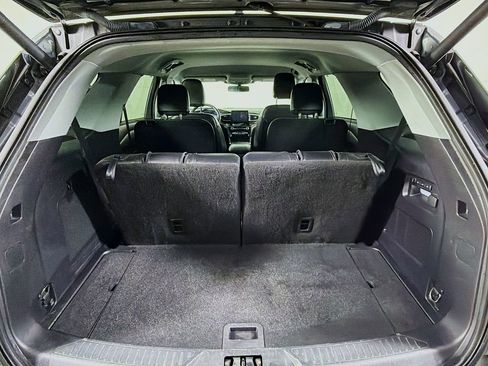 Used 2022 Ford Explorer Limited w/ Equipment Group 301A image 29