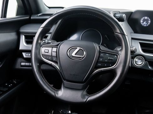 Used 2021 Lexus UX 200 w/ Accessory Package (Z1) image 11