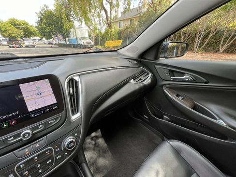 Used 2024 Chevrolet Malibu LT image 35