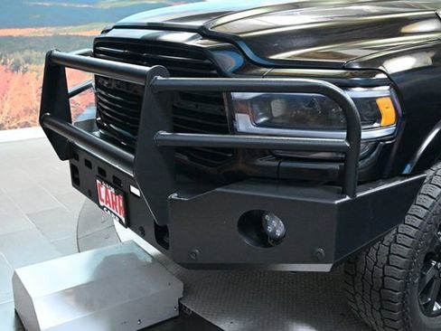 Used 2020 RAM 2500 Laramie w/ Night Edition image 20