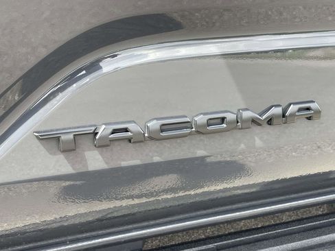 Used 2024 Toyota Tacoma TRD Sport RWD image 9