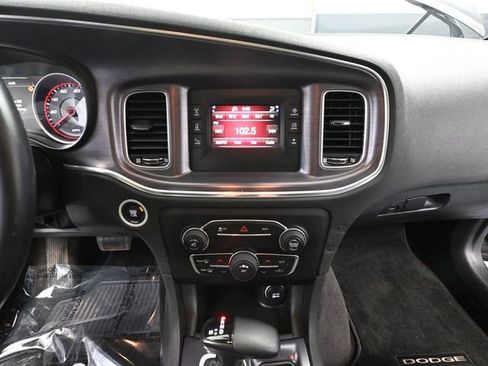 Used 2016 Dodge Charger SE AWD/4WD image 31
