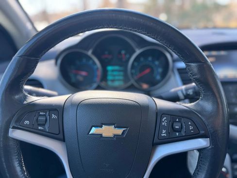 Used 2014 Chevrolet Cruze LT image 28