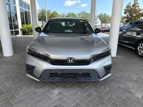 Used 2023 Honda Civic Sport image 2