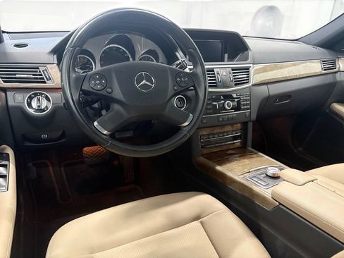 Used 2011 Mercedes-Benz E 350 4MATIC Sedan image 15