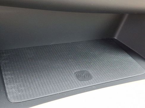 New 2026 Volvo XC90 B5 Plus image 16