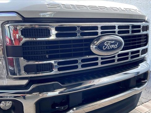 Used 2025 Ford F250 XLT image 26