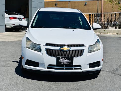 Used 2013 Chevrolet Cruze Eco FWD image 2