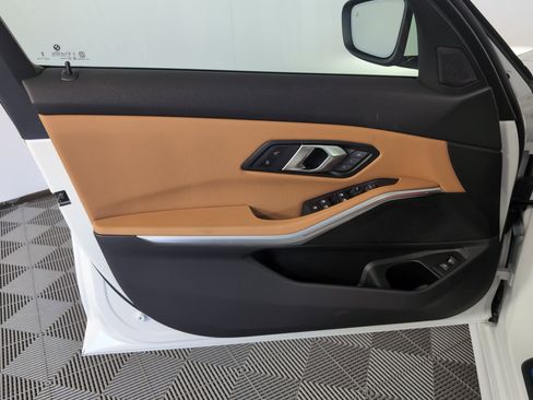 Used 2026 BMW 330i Sedan w/ Convenience Package image 10