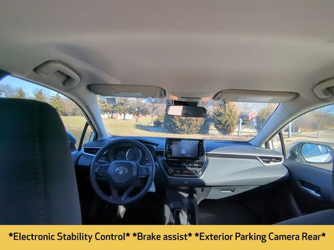 Used 2020 Toyota Corolla LE image 13