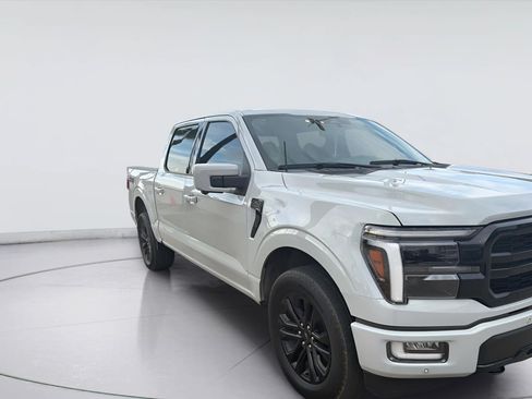 Used 2024 Ford F150 Lariat AWD/4WD image 2