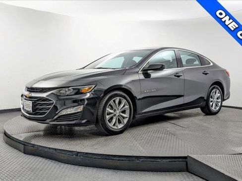 Used 2023 Chevrolet Malibu LT FWD image 2