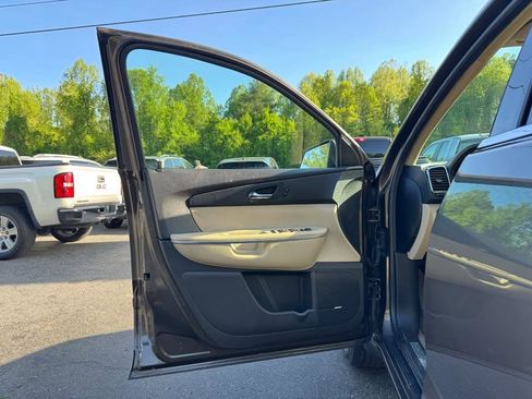 Used 2012 GMC Acadia SLT AWD/4WD image 8