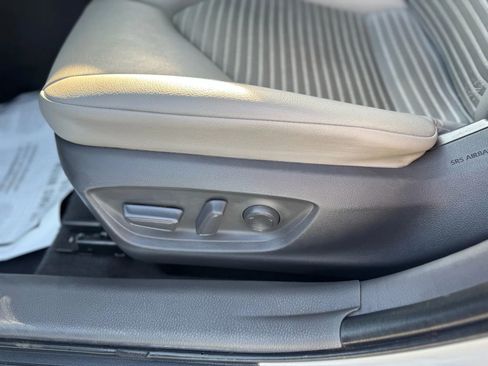 Used 2021 Toyota Camry SE image 20