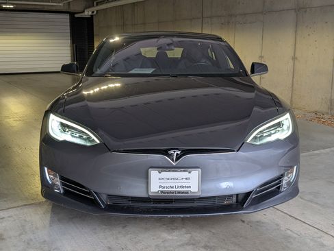 Used 2020 Tesla Model S Long Range Plus image 12