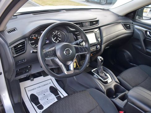 Used 2018 Nissan Rogue S image 23