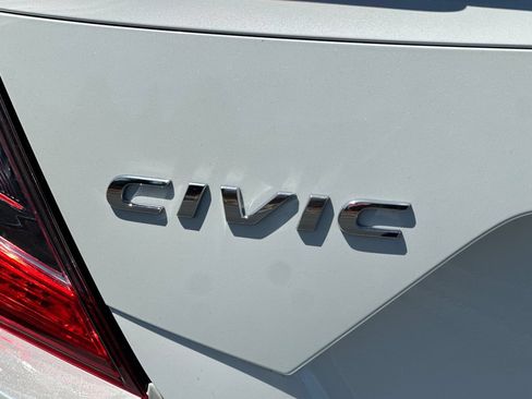 Used 2019 Honda Civic EX image 13