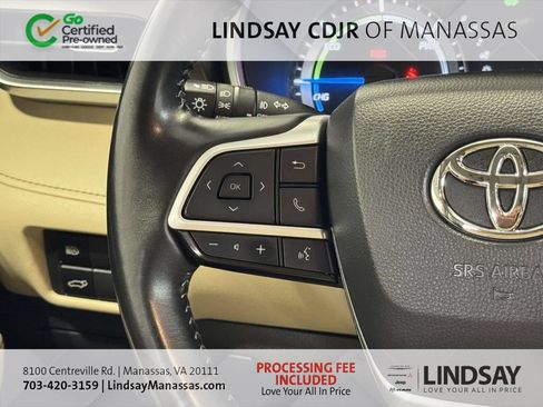 Used 2023 Toyota Highlander XLE AWD/4WD image 31