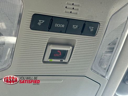 Used 2025 Toyota RAV4 XLE AWD/4WD image 30