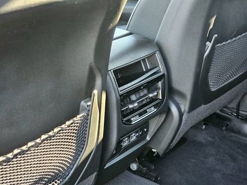 Used 2023 Jeep Grand Cherokee Limited w/ Black Appearance Package AWD/4WD image 26