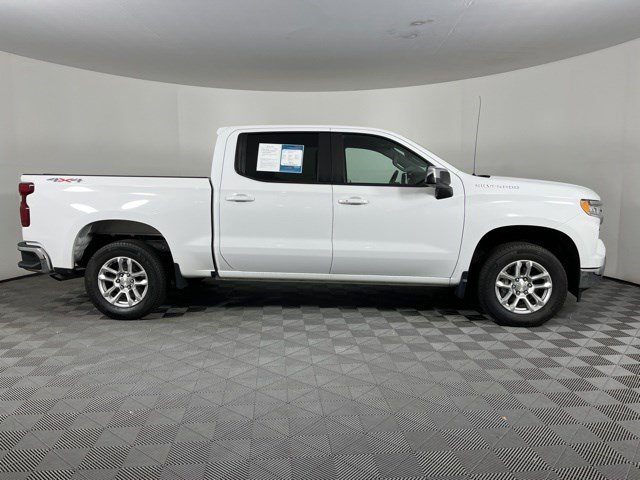 Used 2023 Chevrolet Silverado 1500 LT AWD/4WD image 9