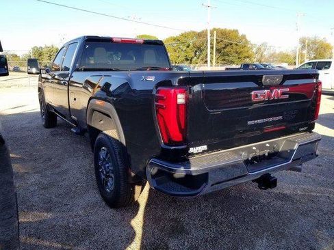 New 2025 GMC Sierra 3500 SLT w/ SLT Convenience Package image 3