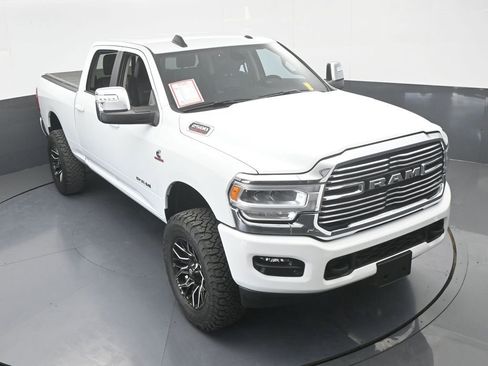 Used 2024 RAM 2500 Laramie image 61